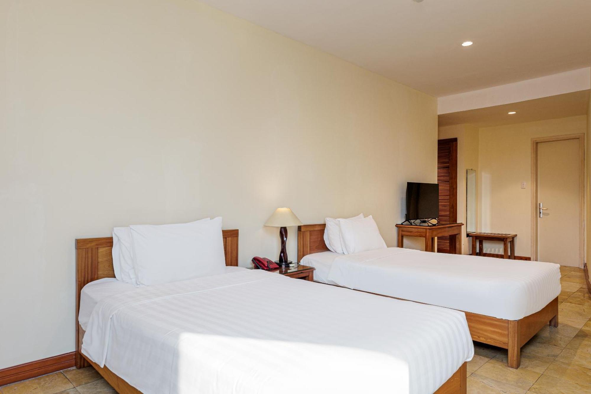 Collection O Le Grand - The Sun Hotel